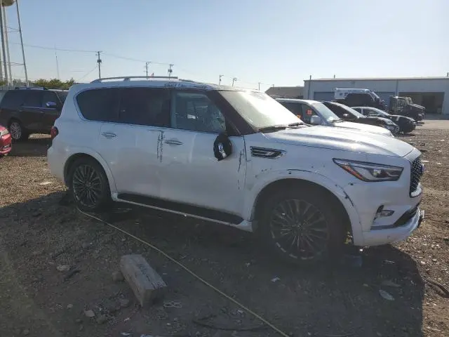 2023 INFINITI QX80 LUXE  