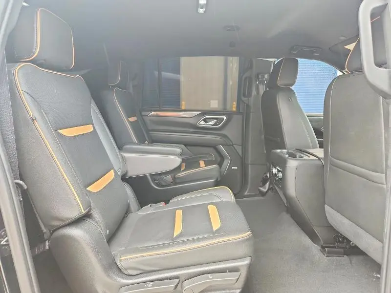 2024 GMC YUKON XL K1500 AT4  
