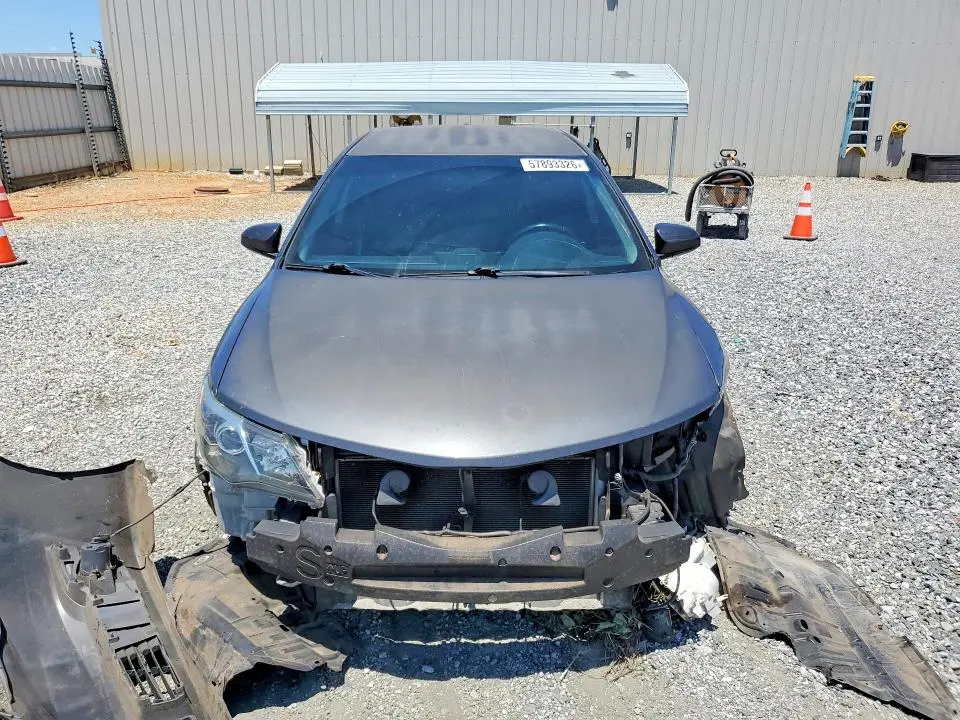2012 TOYOTA CAMRY SE V6  