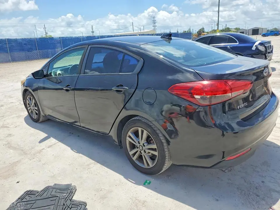 2018 KIA FORTE LX  