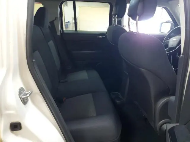 2010 JEEP PATRIOT SPORT  