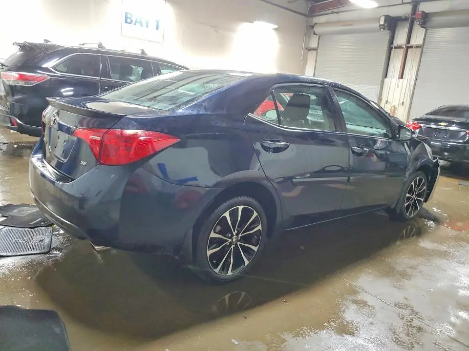 2017 TOYOTA COROLLA SE  