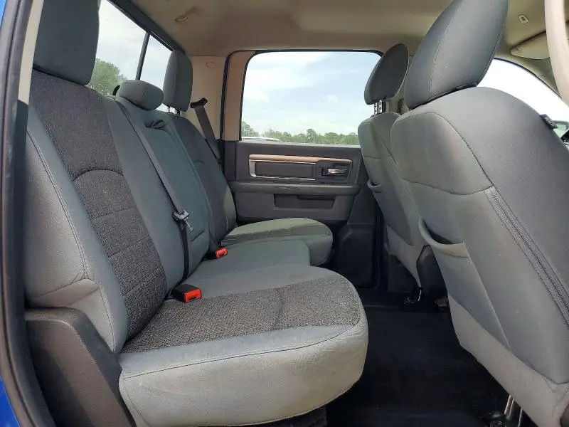 2018 RAM 1500 SLT  