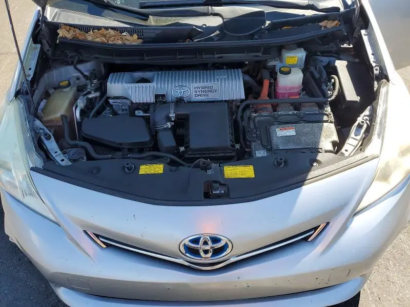 2012 TOYOTA PRIUS V TWO  