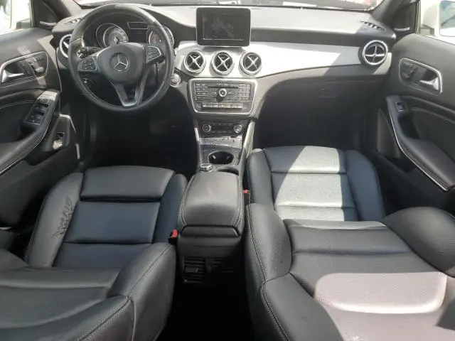 2017 MERCEDES-BENZ GLA 250  