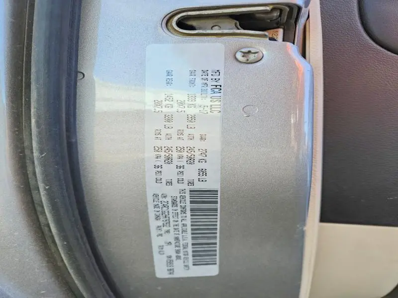 2017 CHRYSLER PACIFICA LIMITED  