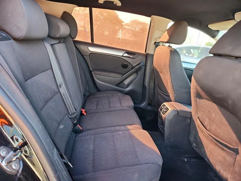 2012 VOLKSWAGEN GOLF   