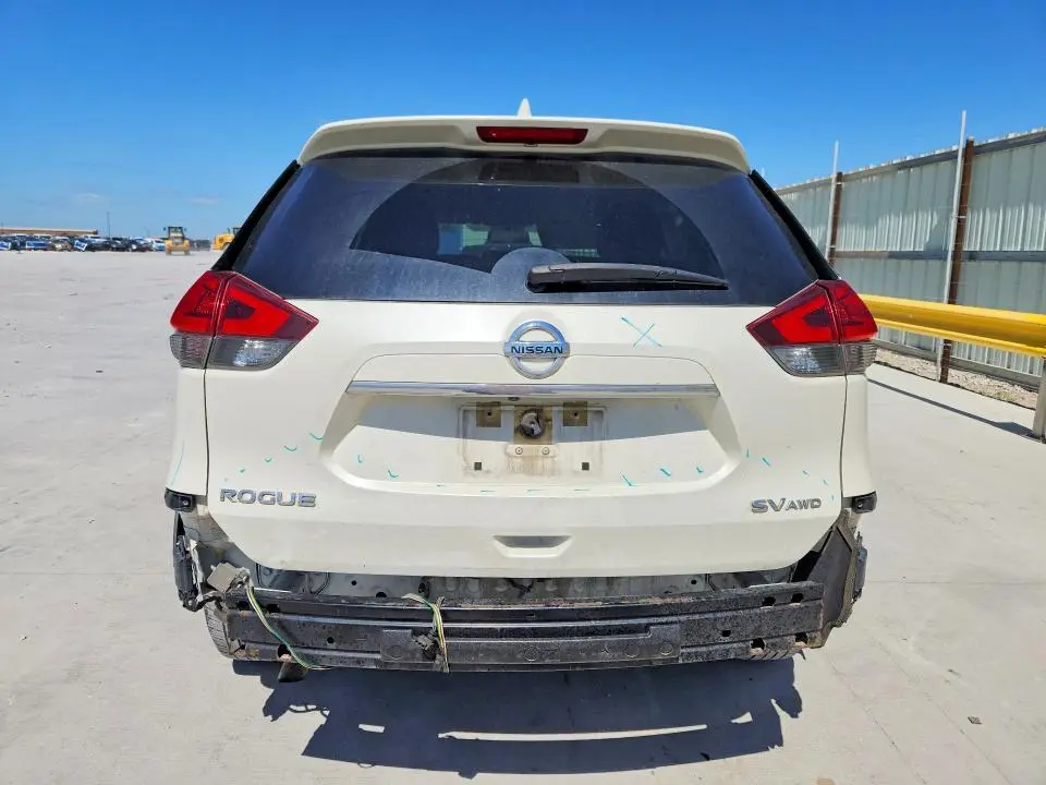 2018 NISSAN ROGUE SV  