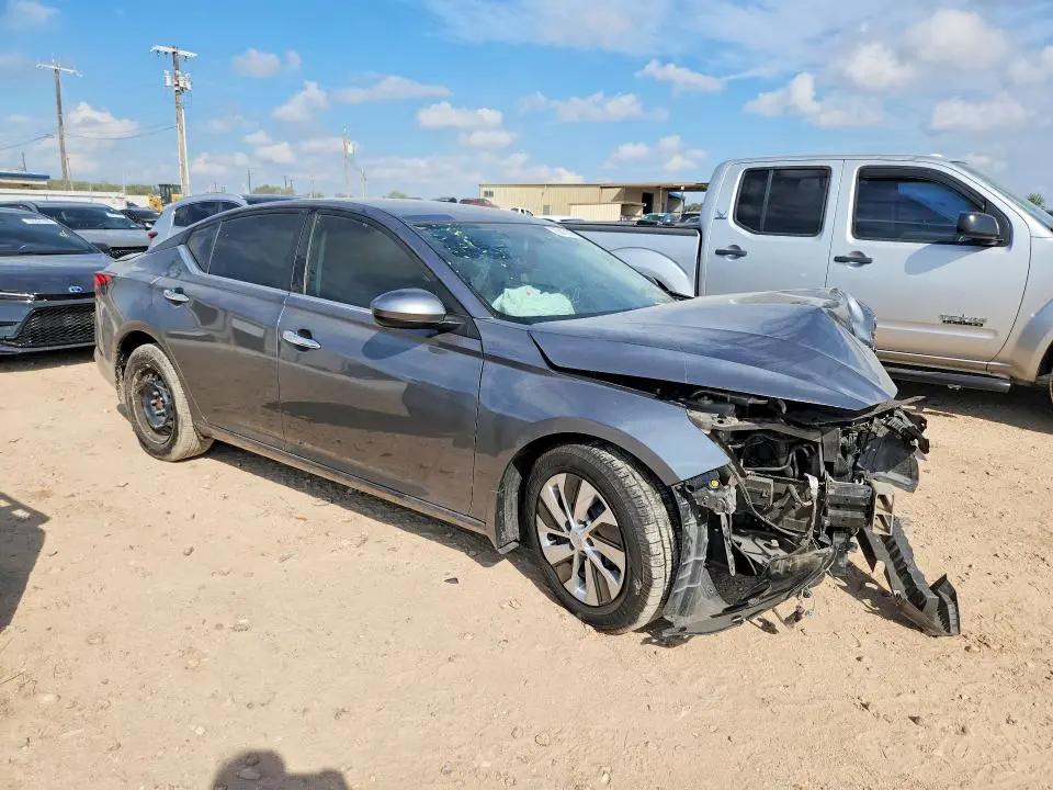 2020 NISSAN ALTIMA S  
