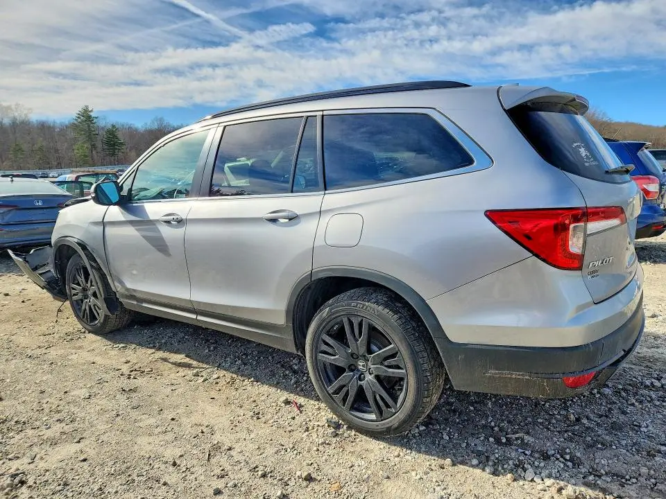 2021 HONDA PILOT SE  