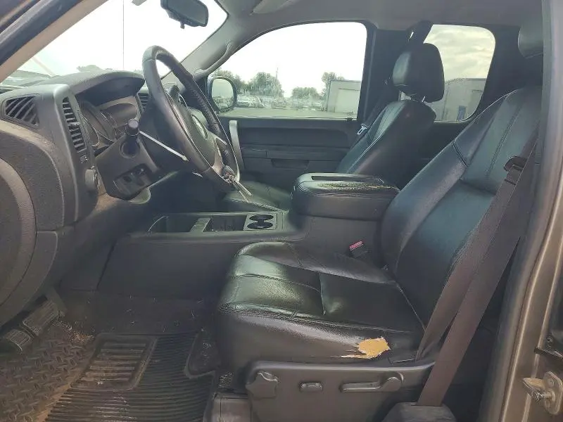 2013 CHEVROLET SILVERADO C1500 LT  