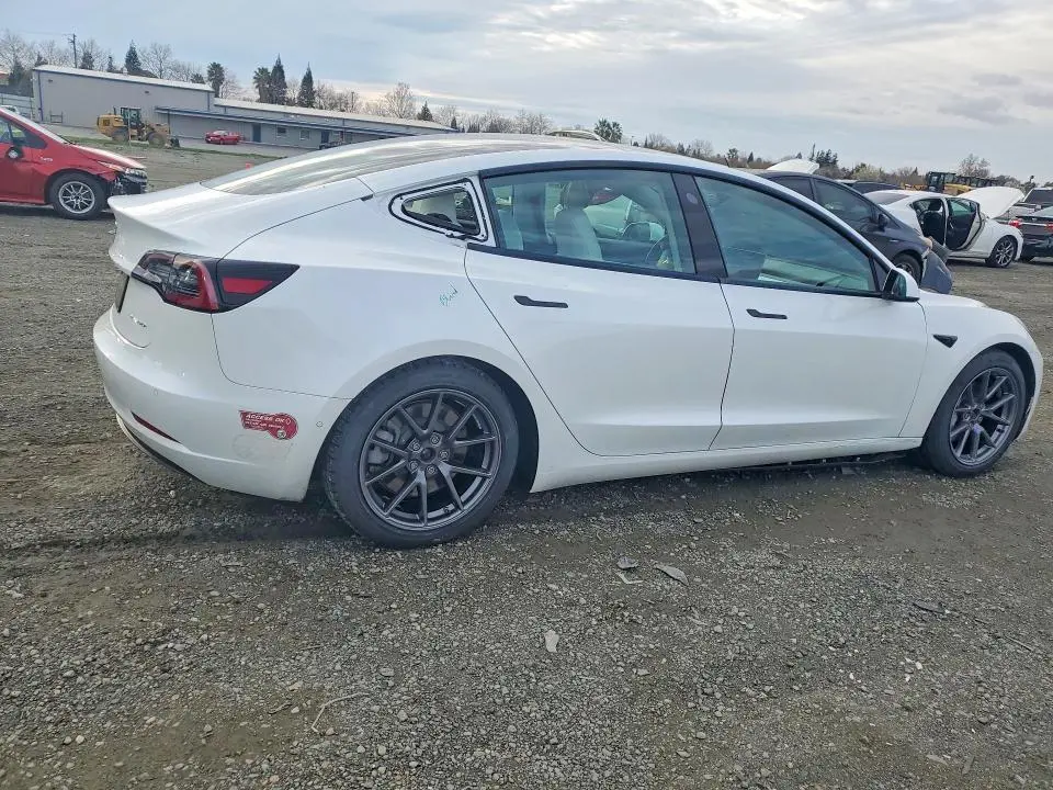 2021 TESLA MODEL 3   