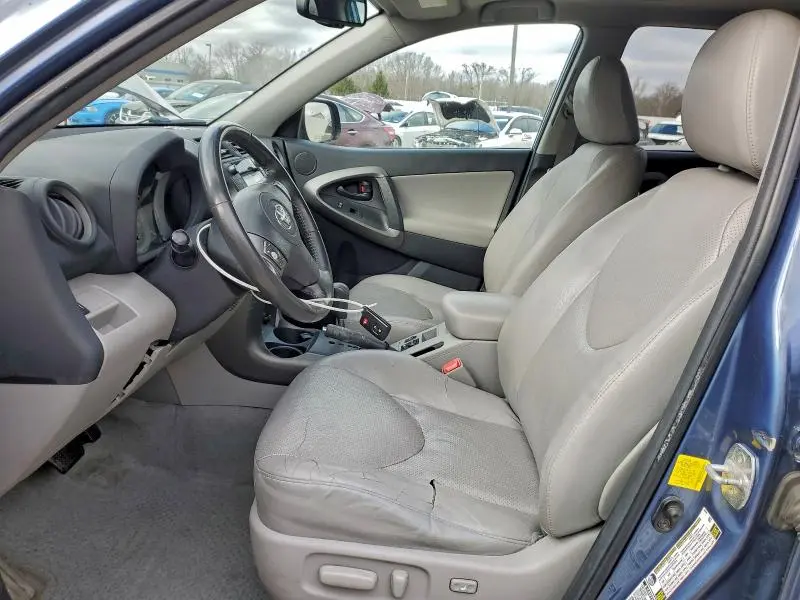 2011 TOYOTA RAV4 LIMITED  