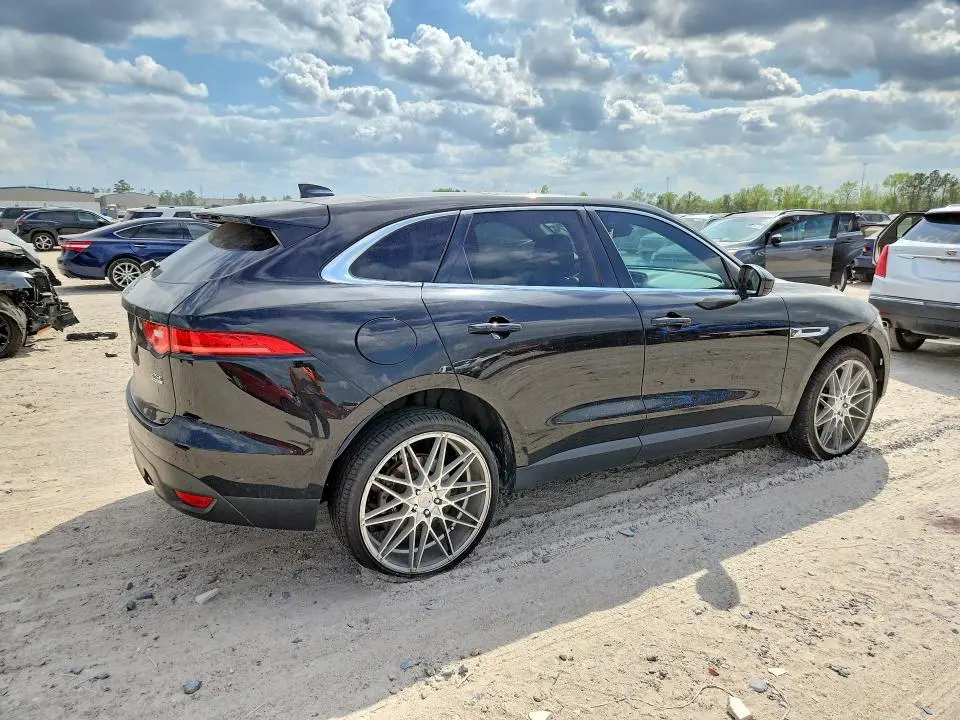 2020 JAGUAR F-PACE PREMIUM  