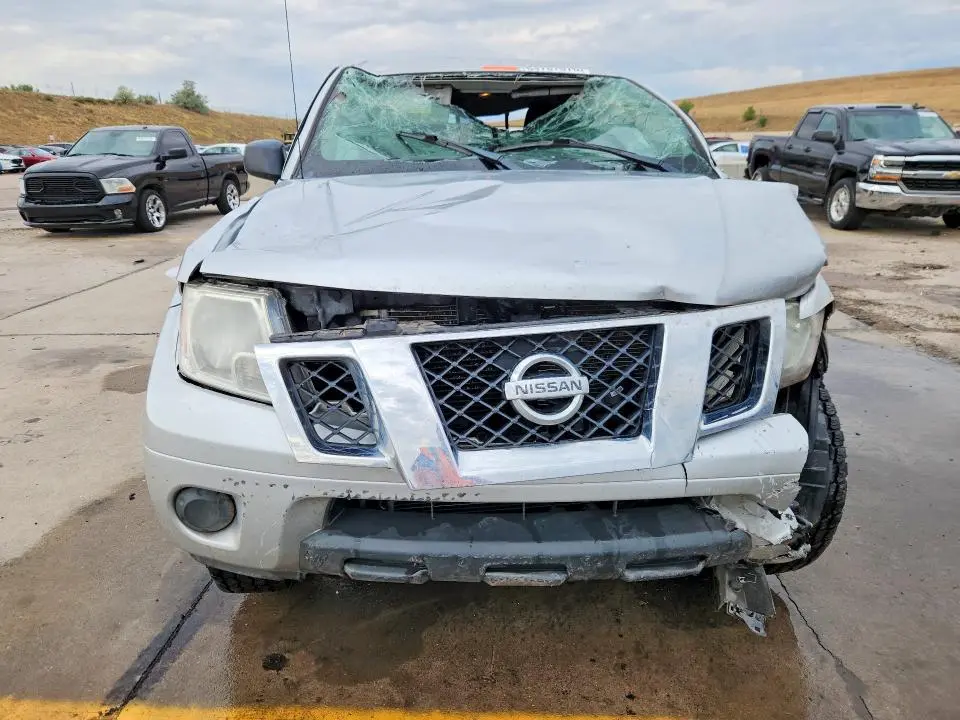2019 NISSAN FRONTIER SV  