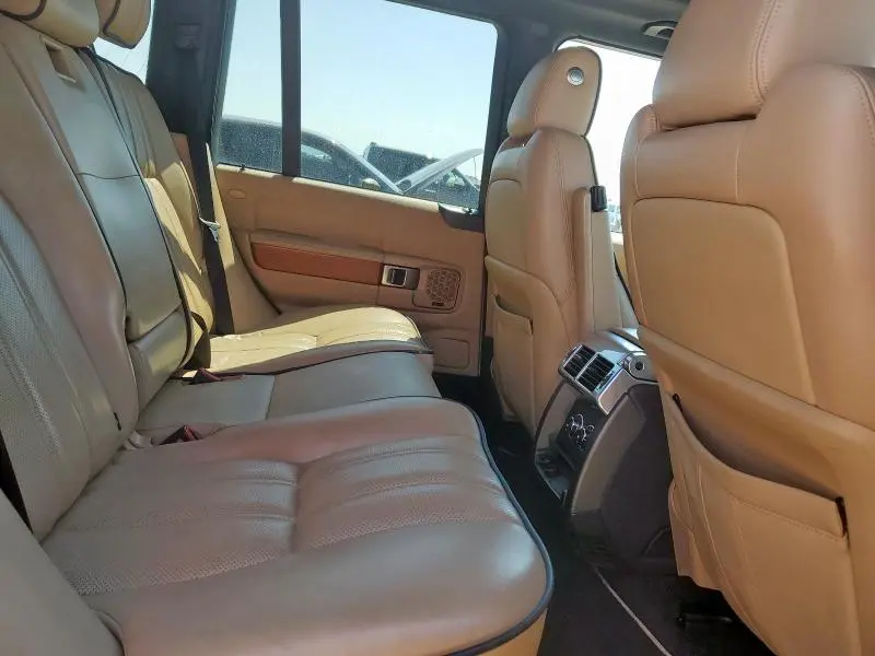 2011 LAND ROVER RANGE ROVER HSE LUXURY  
