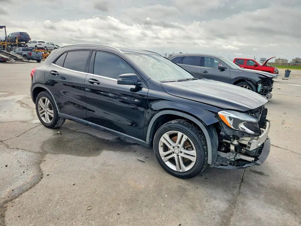2017 MERCEDES-BENZ GLA 250  