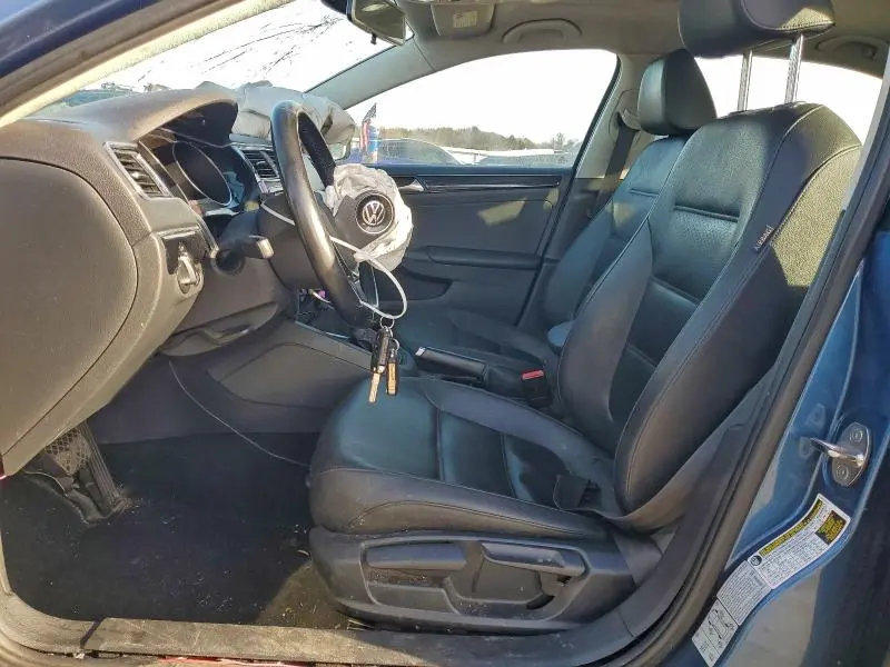 2016 VOLKSWAGEN JETTA SEL  