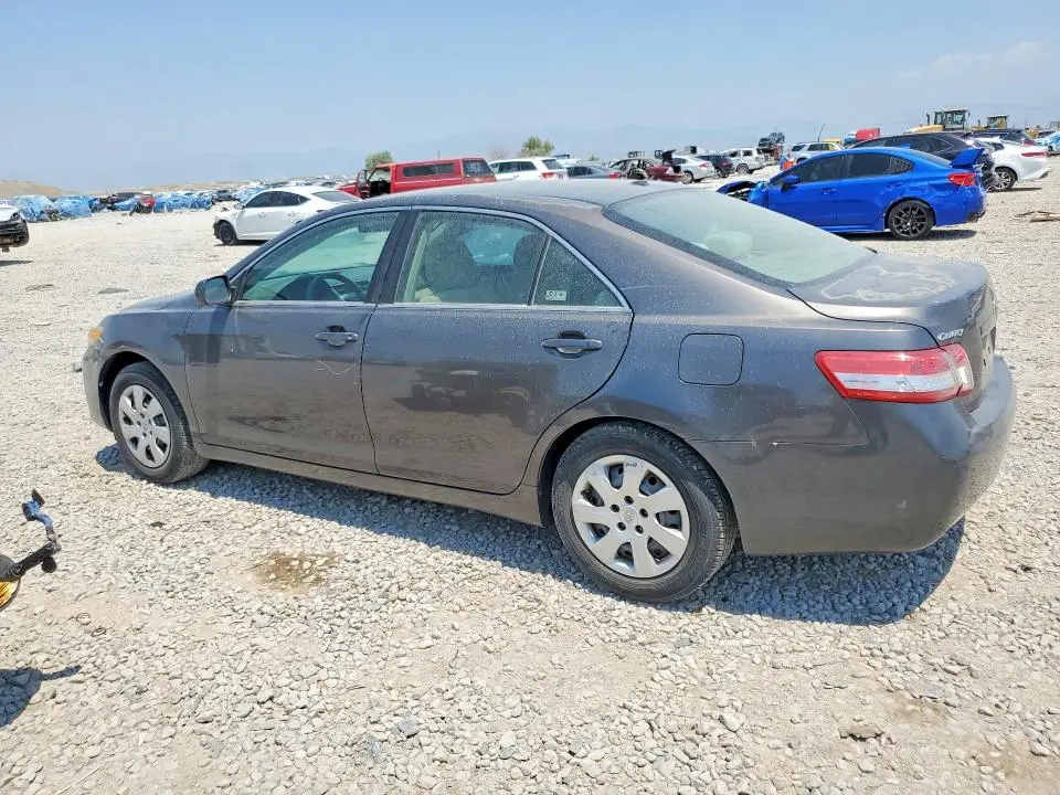 2011 TOYOTA CAMRY LE  