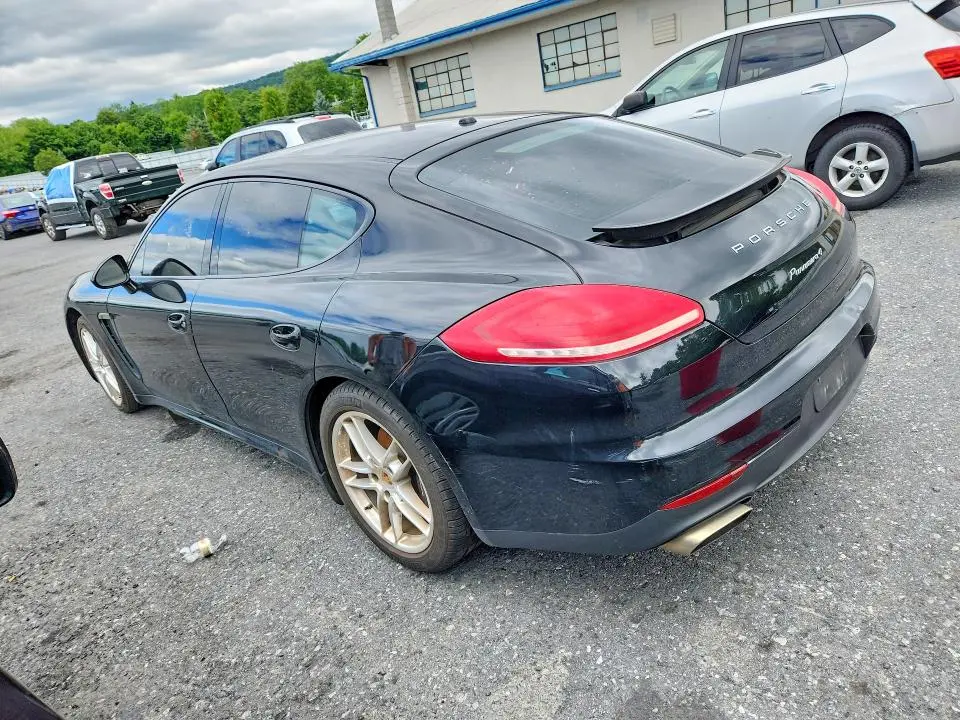 2015 PORSCHE PANAMERA 2  