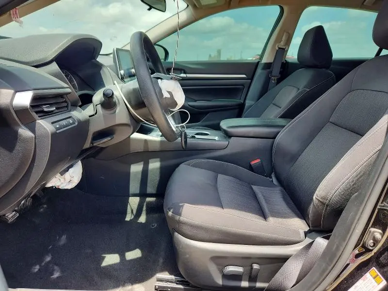 2022 NISSAN ALTIMA SV  