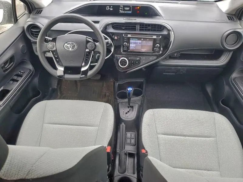 2018 TOYOTA PRIUS C   