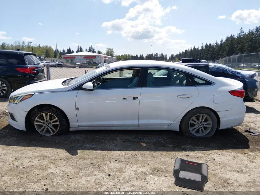 2016 HYUNDAI SONATA SE