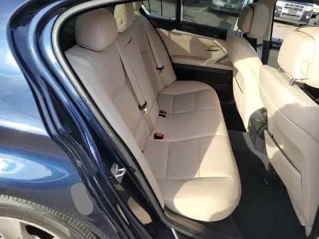 2011 BMW 528 I  