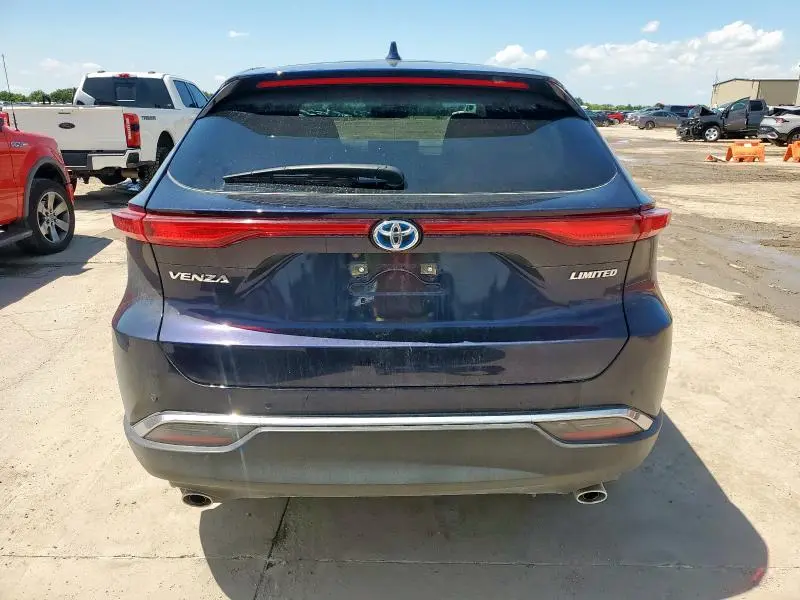 2023 TOYOTA VENZA LE  