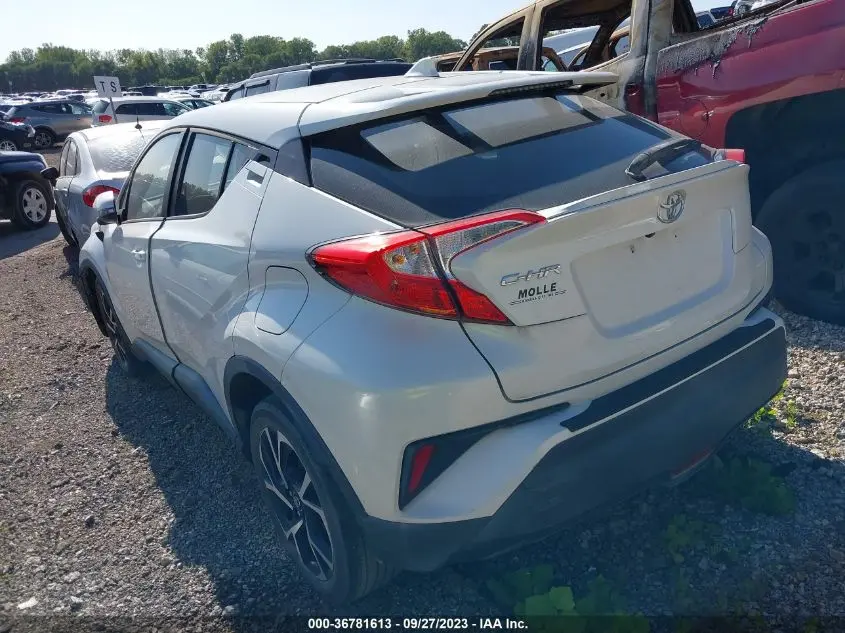 2018 TOYOTA C-HR XLE PREMIUM