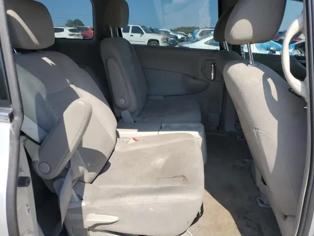2015 NISSAN QUEST S  