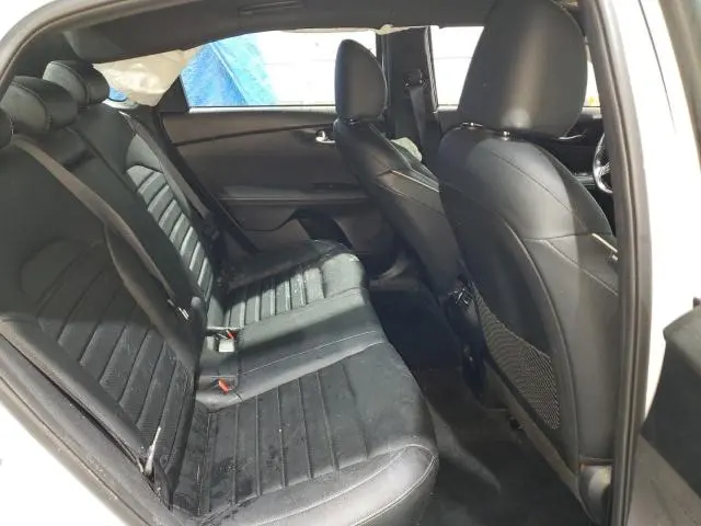 2023 KIA FORTE GT LINE  