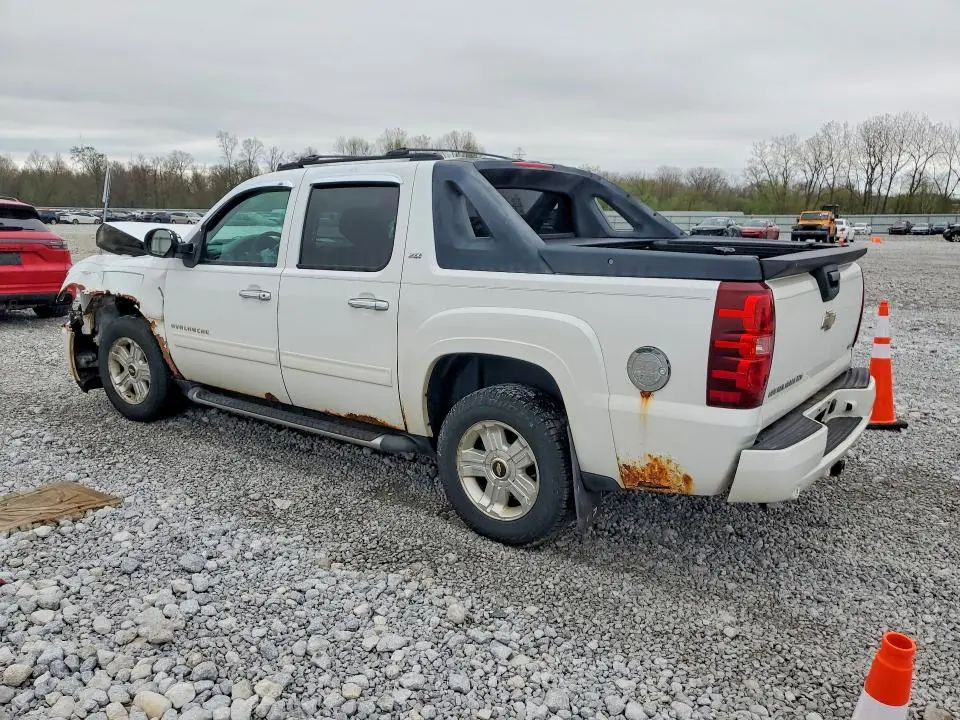 2011 CHEVROLET AVALANCHE LT  