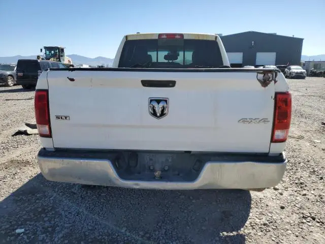 2016 RAM 1500 SLT  