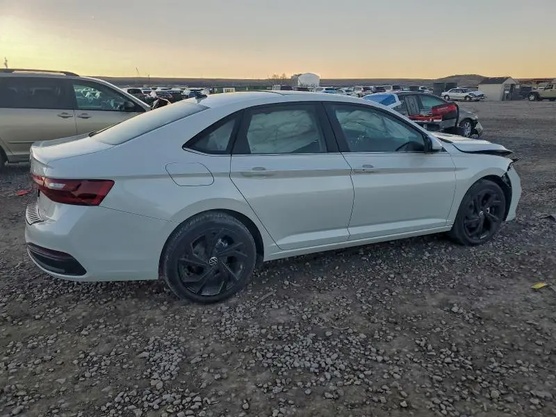 2025 VOLKSWAGEN JETTA SE  