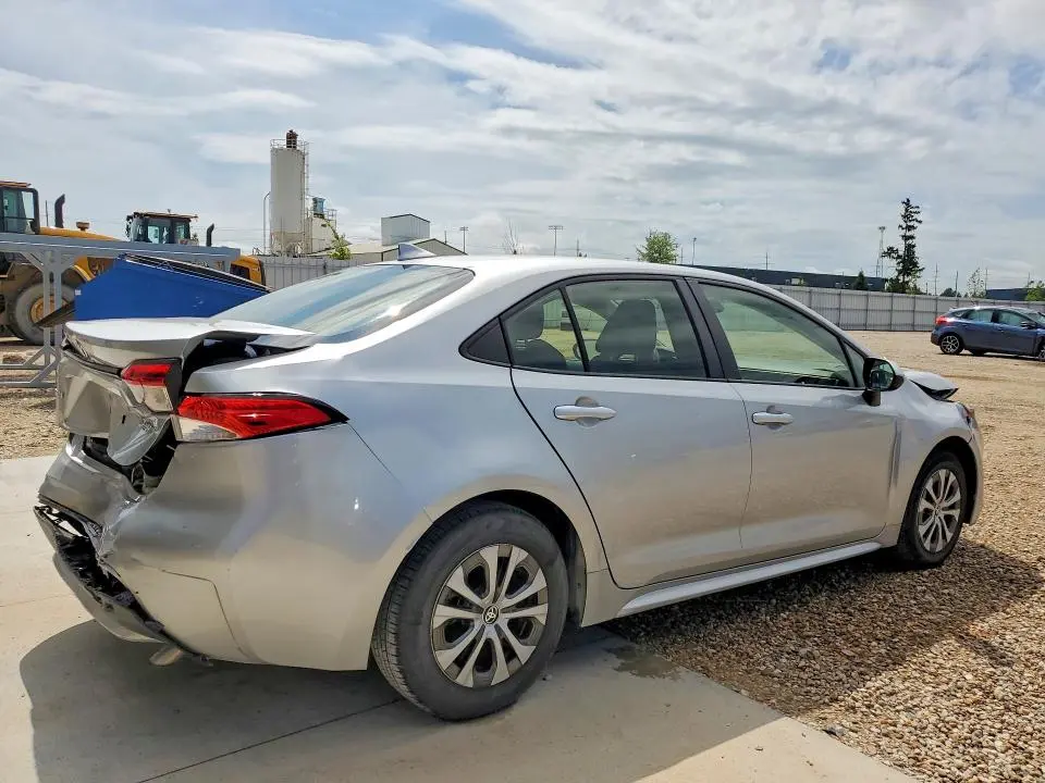 2022 TOYOTA COROLLA LE  