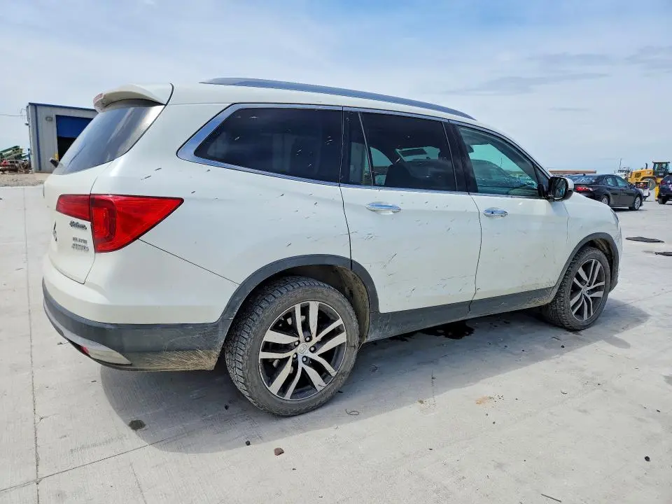2017 HONDA PILOT ELITE  