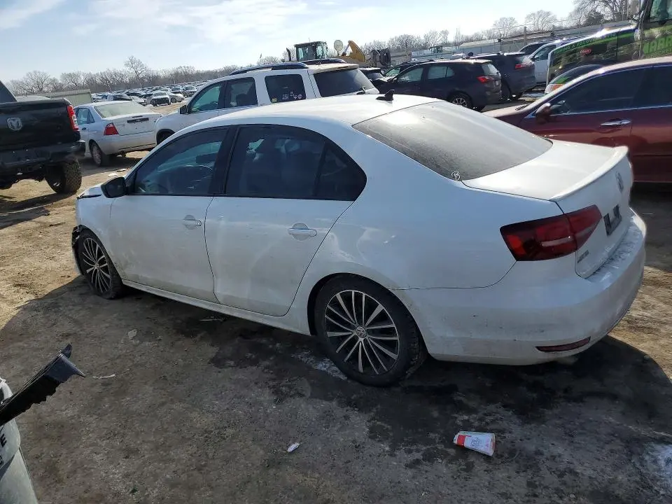 2016 VOLKSWAGEN JETTA SPORT  