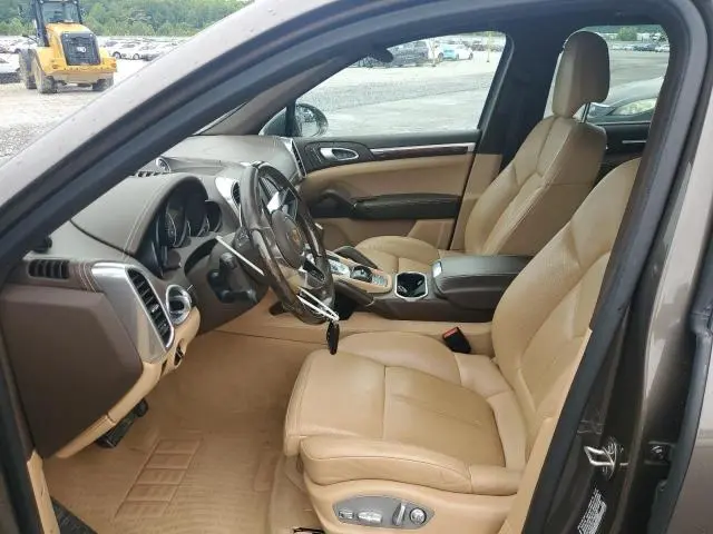 2016 PORSCHE CAYENNE   