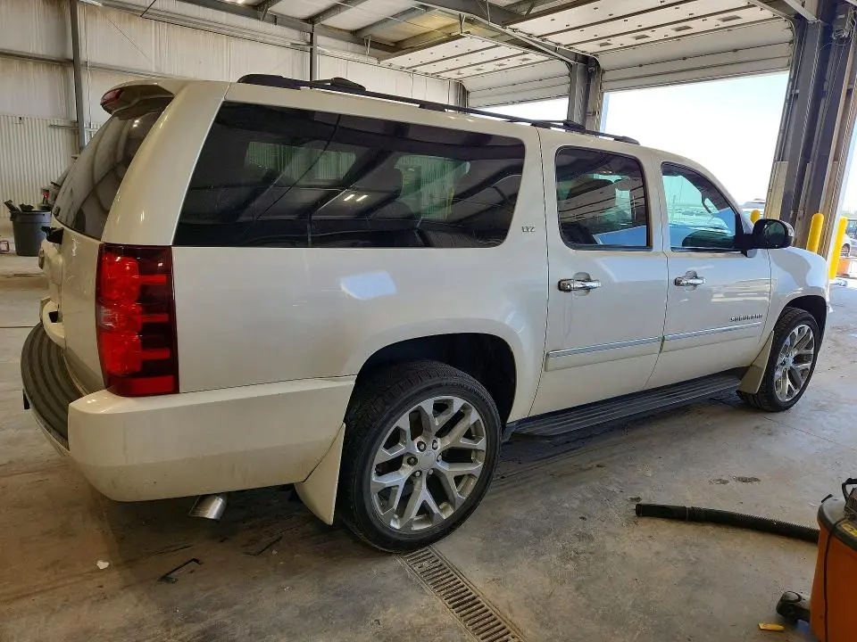2013 CHEVROLET SUBURBAN K1500 LTZ  