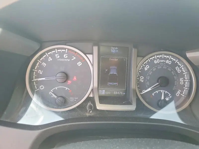 2016 TOYOTA TACOMA SR5 V6  