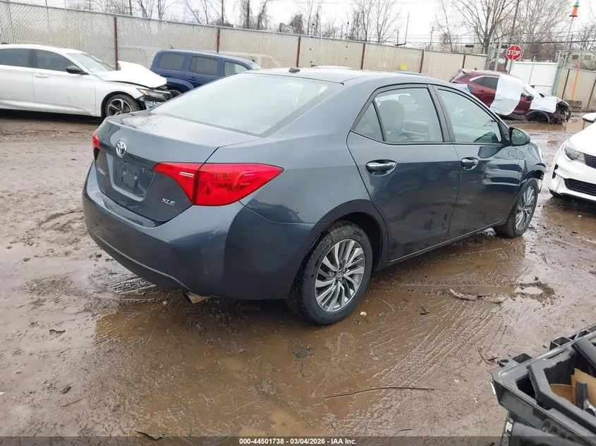2019 TOYOTA COROLLA XLE