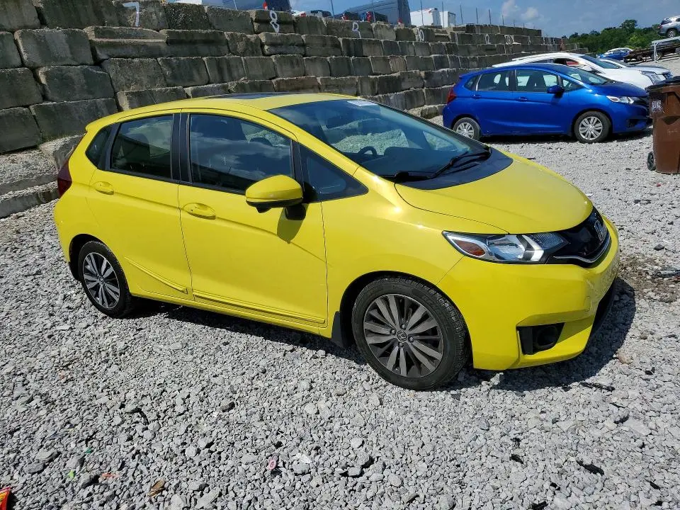 2016 HONDA FIT   