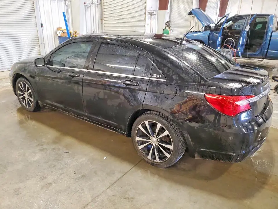 2011 CHRYSLER 200 S  