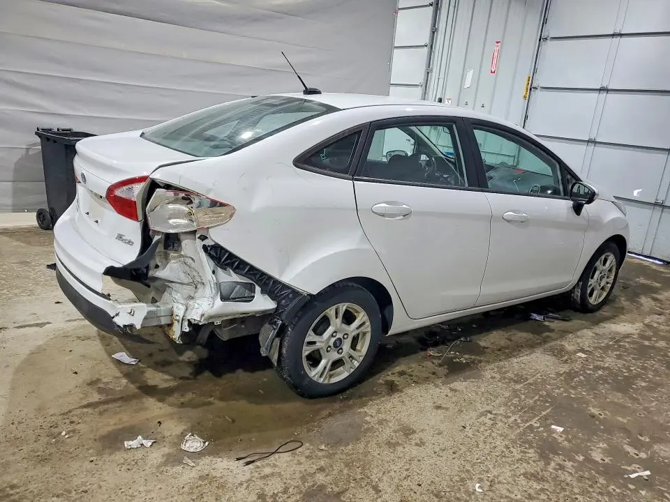 2015 FORD FIESTA SE  