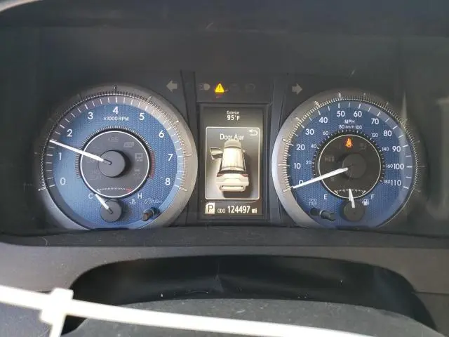 2016 TOYOTA SIENNA XLE  