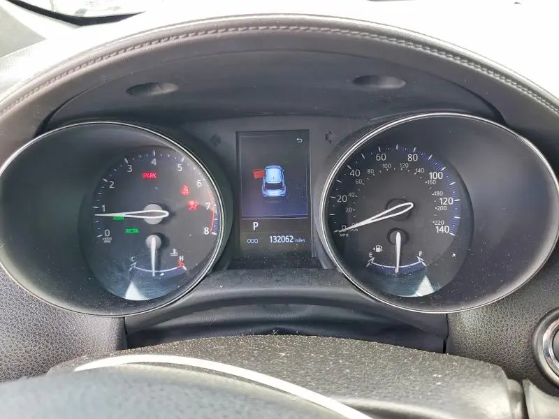 2019 TOYOTA C-HR XLE  