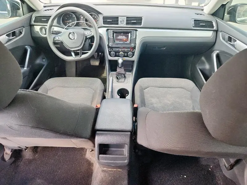 2016 VOLKSWAGEN PASSAT S  