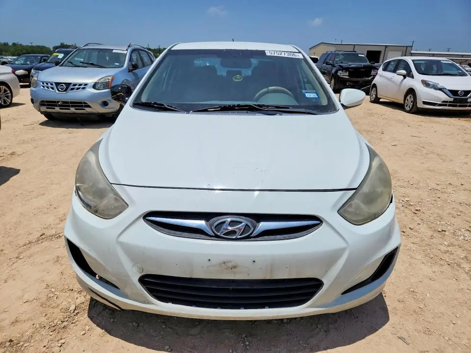 2012 HYUNDAI ACCENT GLS  