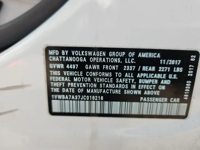 2018 VOLKSWAGEN PASSAT SE  